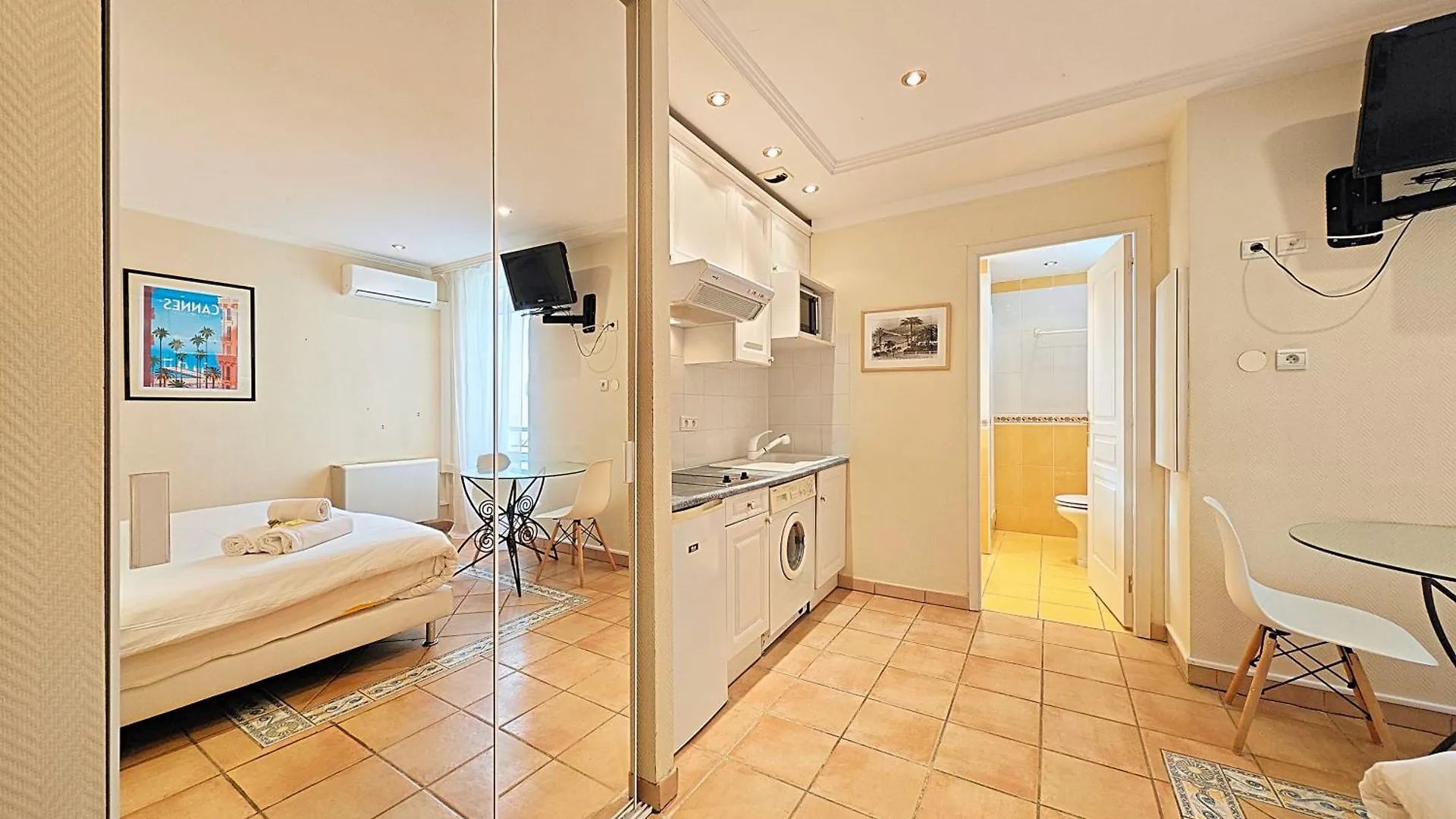 Apartment Viva Riviera Residence Commandant Andre Cannes France