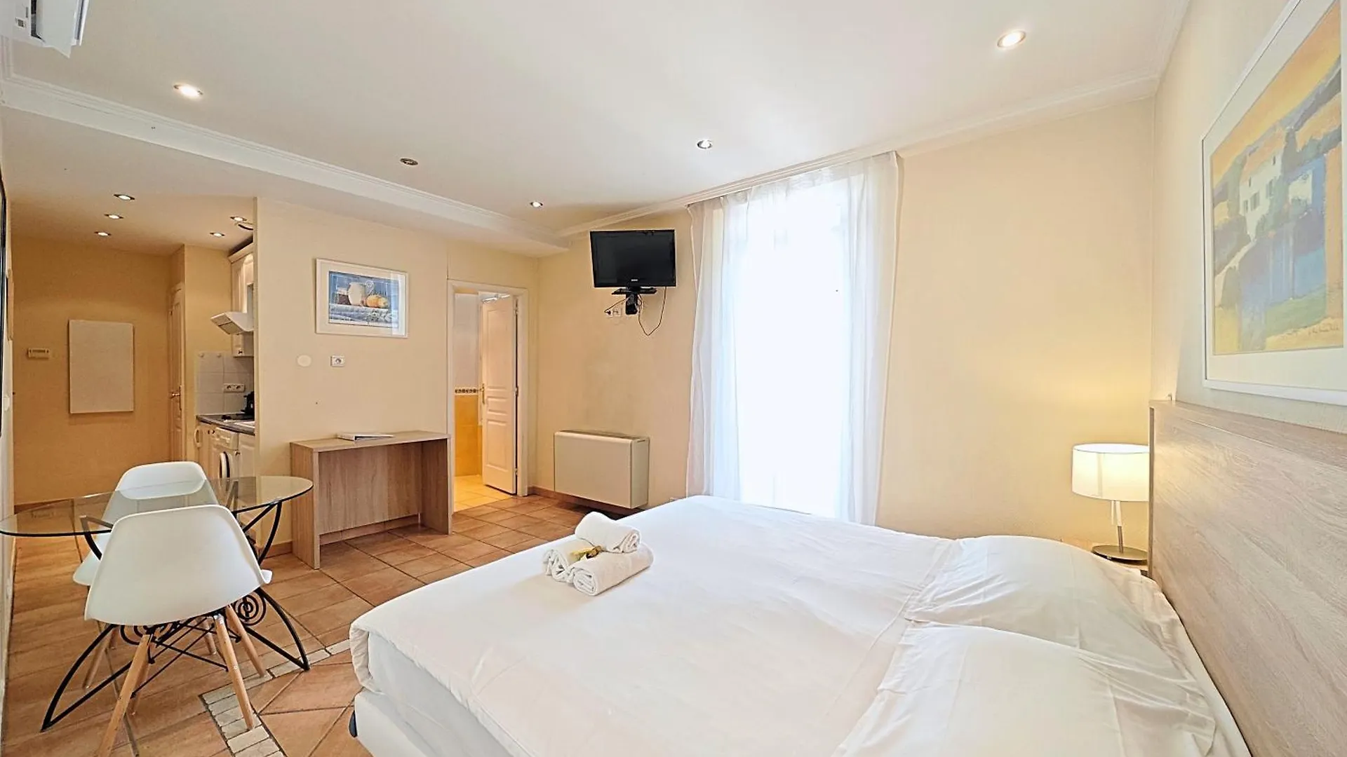 Apartment Viva Riviera Residence Commandant Andre Cannes France